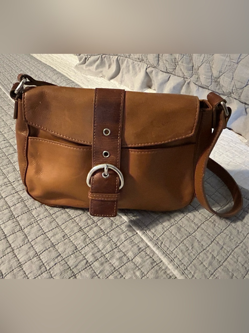 Fossil Women’s leather shoulder bag